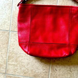Red pebble shoulder bag business casual